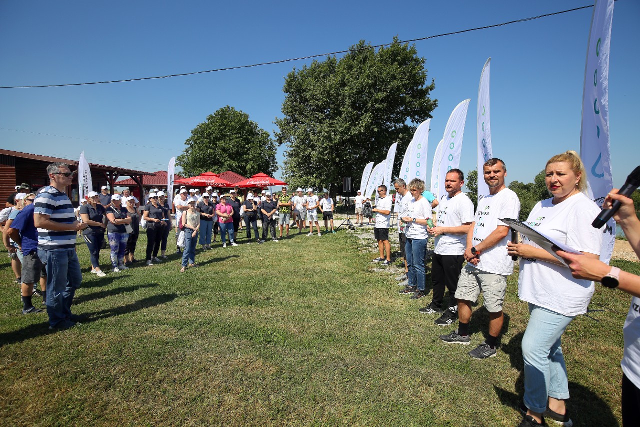 Zagreb, 260622.
Jezero Cice.
Akcija ciscenja i veliko zatvaranje projekta Od izvora do mora na jezeru Cice.
Foto: Davor Pongracic / CROPIX