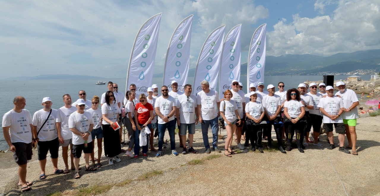 Rijeka, 250622. 
Kantrida, plaza Vila Nora.
Akcija ciscenja u projektu Od izvora do mora. Cistila sa plaza Vila Nora i podmorje.
Foto: Damir Skomrlj / CROPIX






